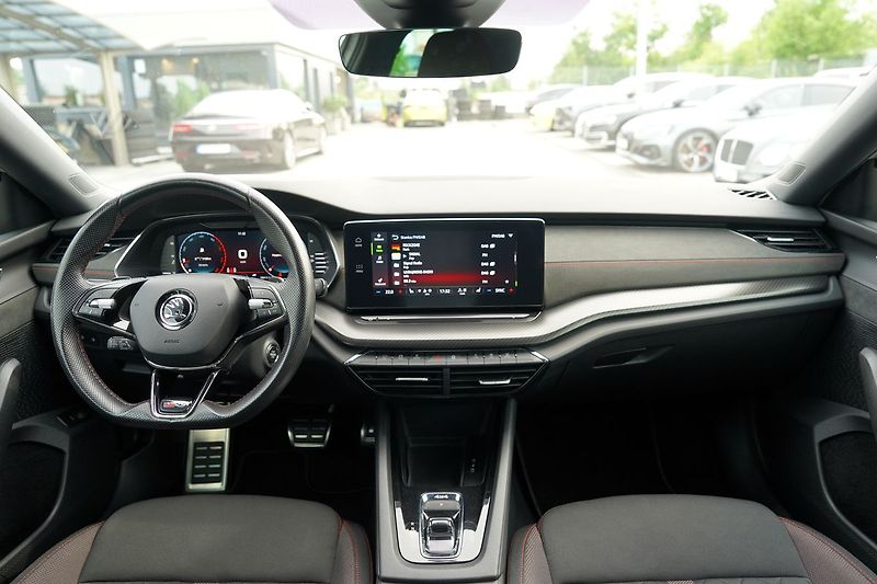 Škoda Octavia RS 2.0 TDI 4x4/147kW/DSG/ČR - fotka 27 z 45