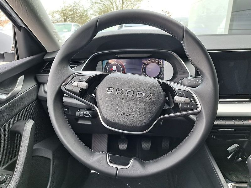 Škoda Octavia 130LET 2,0TDI 85kW - fotka 9 z 11