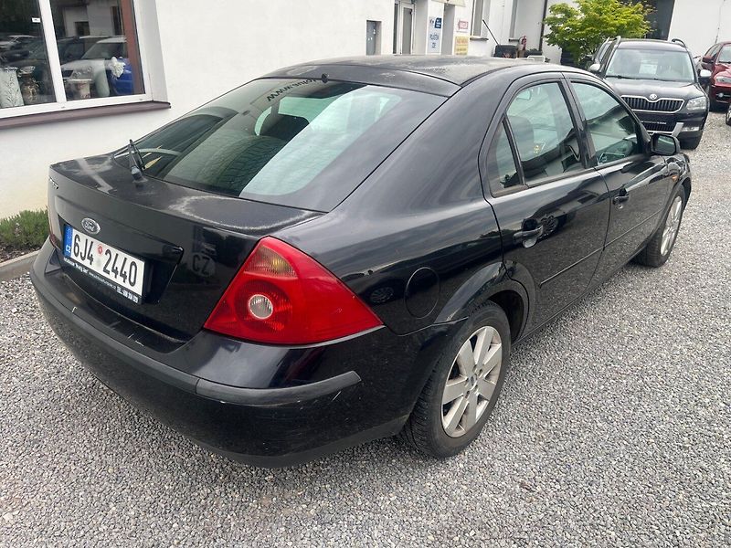 Ford Mondeo (2001) 2.0 i Nová STK - fotka 2 z 15