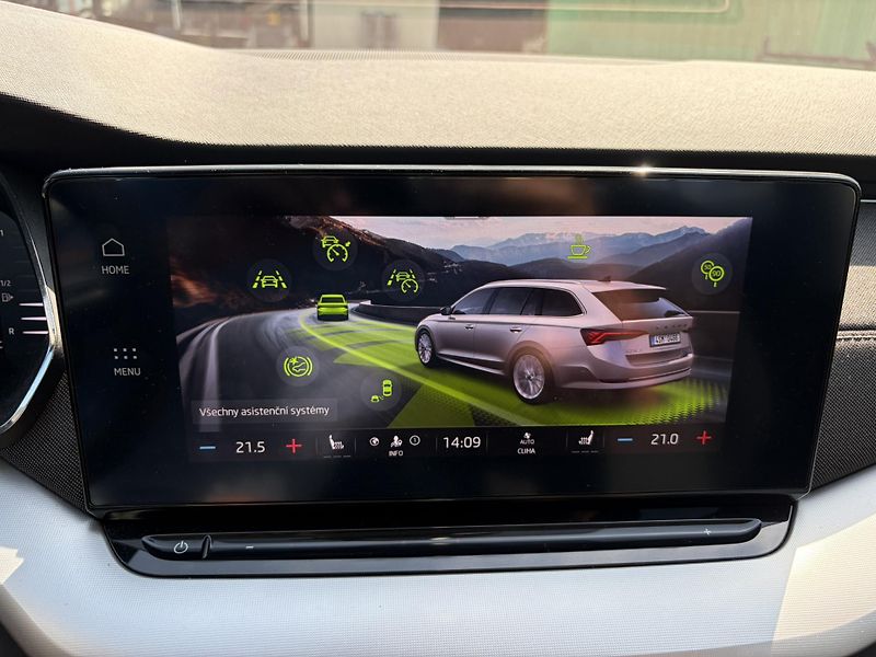 Škoda Octavia (2023) 2.0 Tdi 85kw Dsg Style Combi   - fotka 16 z 36