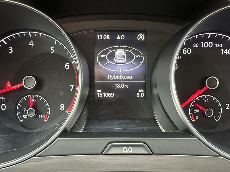 Volkswagen Golf Sportsvan (2016) 1.4 TSI DSG ser.knížka - fotka 20 z 43