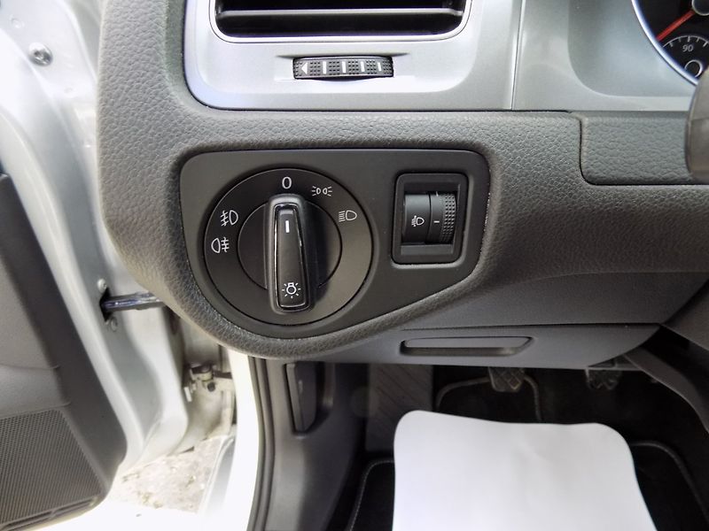 Volkswagen Golf (2016) 1.6TDI/1.Majitel/Klimatizace/ - fotka 24 z 44