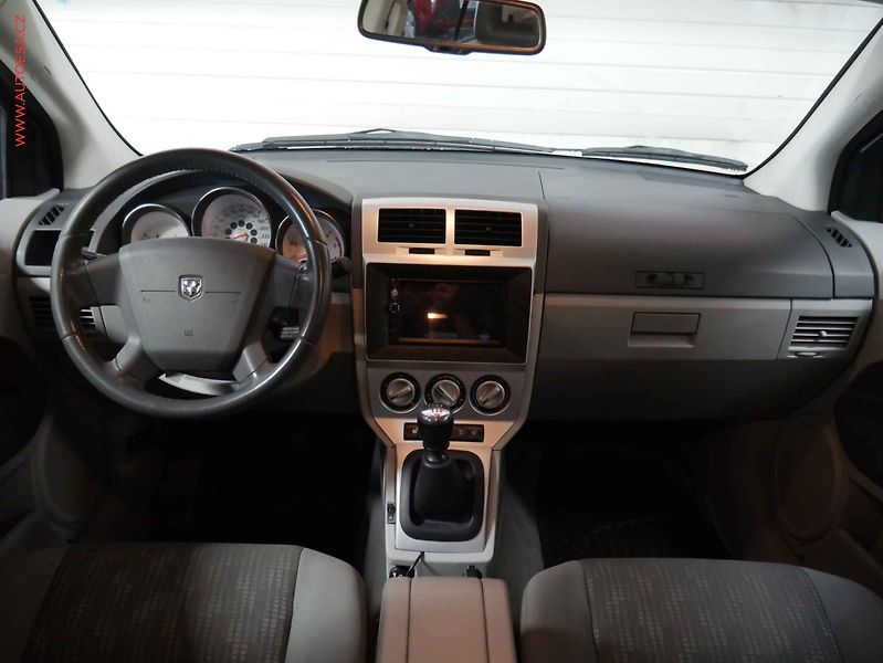 Dodge Caliber (2006) 2.0CRDi, ČR, AC, výhřev sed - fotka 8 z 16