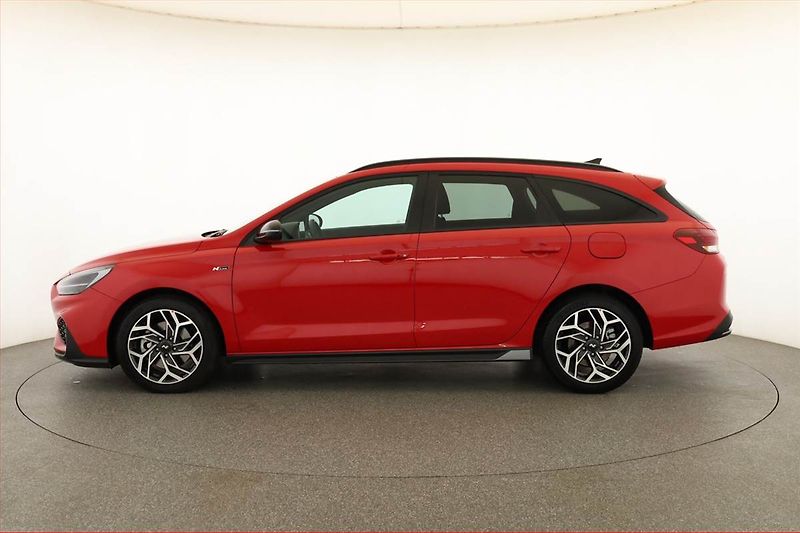 Hyundai i30 (2026) 1.0 T-GDI, N-Line, Navigace - fotka 3 z 21