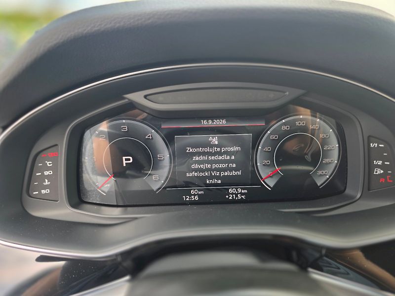 Audi Q8 (2025) SUV 50 TDI quattro - fotka 22 z 24