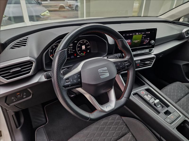 Seat Leon 2.0TDI 110kW DSG FR ST, 1.Maj - fotka 20 z 50
