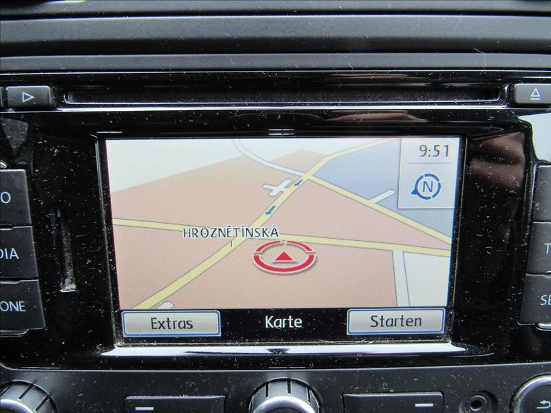 Volkswagen Golf 1,2 TSI 77kW Variant BlueMotio - fotka 17 z 29