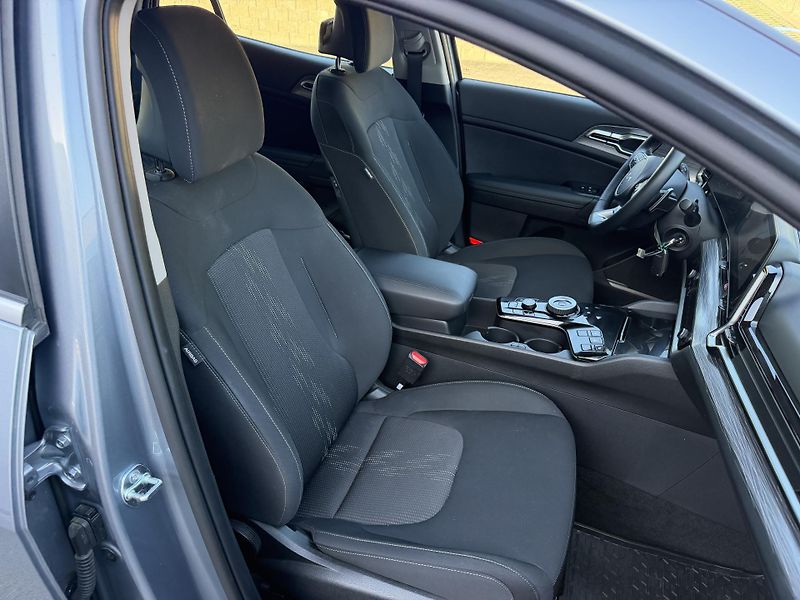 Kia Sportage 1.6 T-GDI 118KW automat navi - fotka 20 z 23