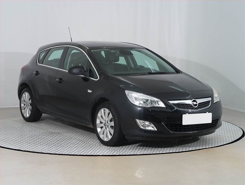 Opel Astra (2010) 1.4 T, po STK, dobrý stav - fotografie inzerátu