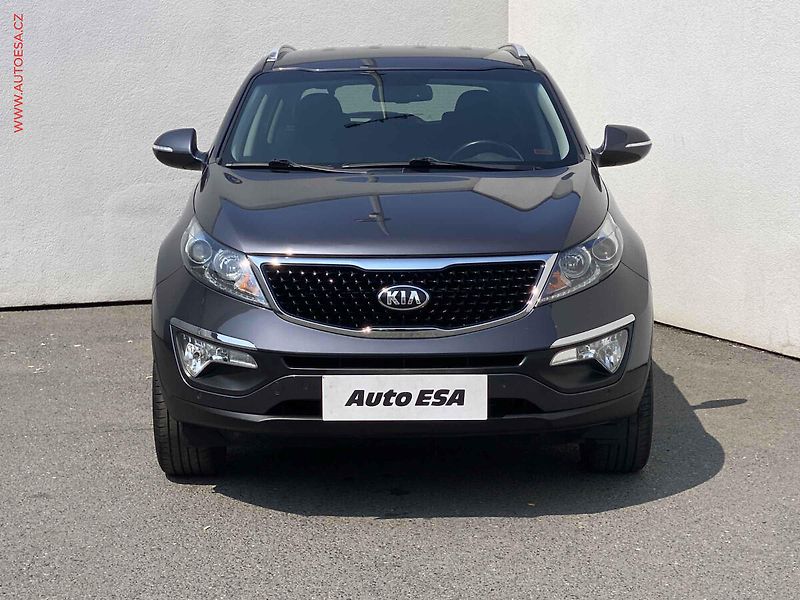 Kia Sportage (2014) 1.6 GDi, AC, TZ, navi - fotka 2 z 17