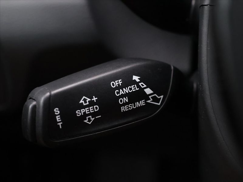 Audi Q3 2,0 TFSI 162kW quattro S-Line - fotka 20 z 37