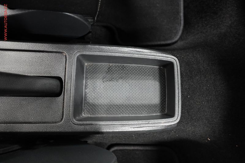 Škoda Fabia (2021) 1.0 TSi, 2.maj,ČR, Ambition - fotka 19 z 21