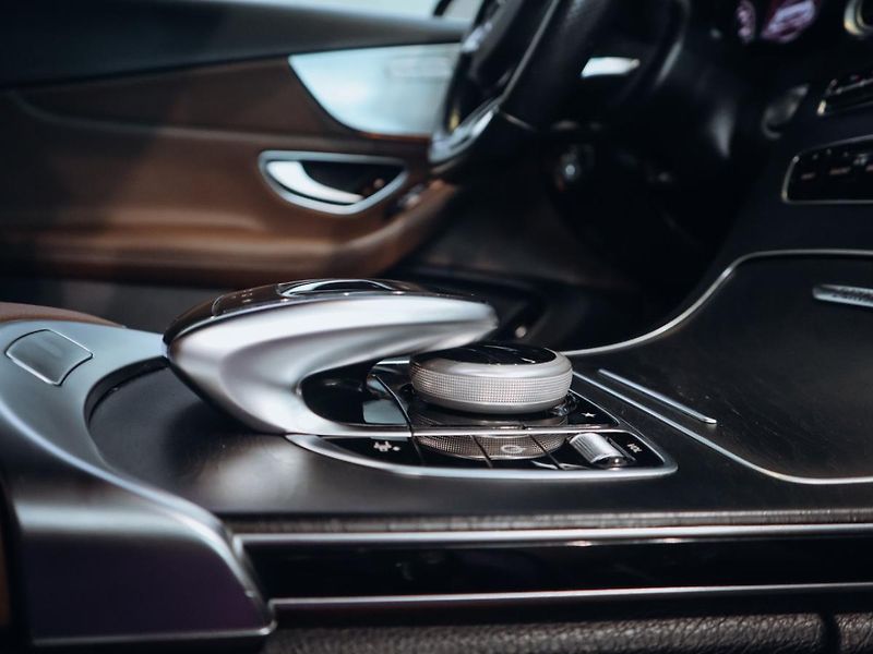 Mercedes-Benz Třídy C C 200 coupe AMG - fotka 17 z 31