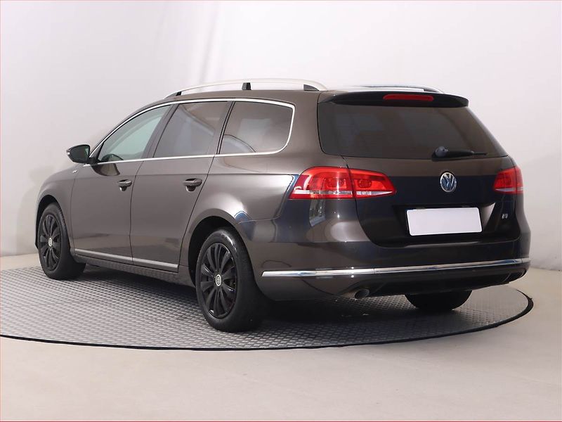 Volkswagen Passat (2013) Comfortline 1.6 TDI - fotka 4 z 16