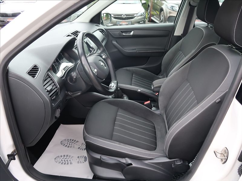Škoda Fabia 1,0 TSi,70kW,Style,1majČR,DPH - fotka 12 z 27