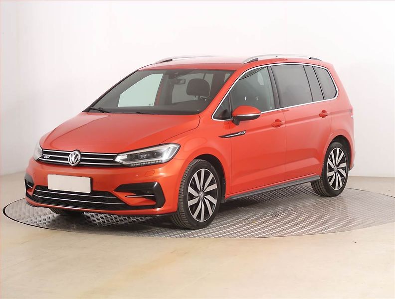Volkswagen Touran (2017) R-Line 2.0 TDI, Automat - fotka 2 z 20