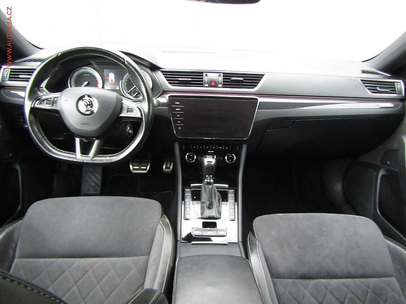 Škoda Superb (2017) 2.0 TSi 4x4, Ambition, DSG - fotka 8 z 20