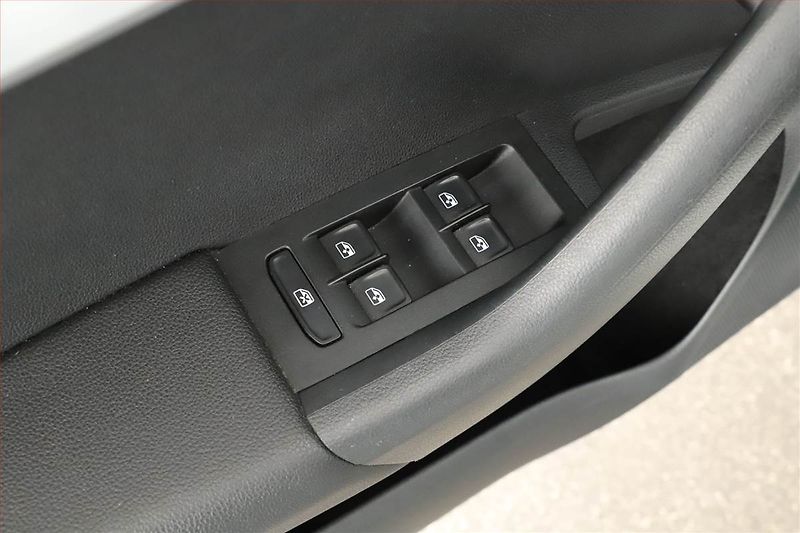 Škoda Octavia (2017) Ambition Plus 1.6 TDI - fotka 9 z 13
