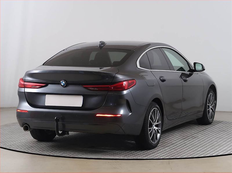 BMW Řada 2 (2020) 218i Gran Coupé - fotka 5 z 18