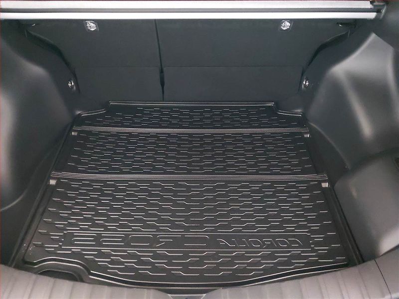 Toyota Corolla Cross (2024) Style 2.0 Hybrid 2WD - fotka 14 z 18