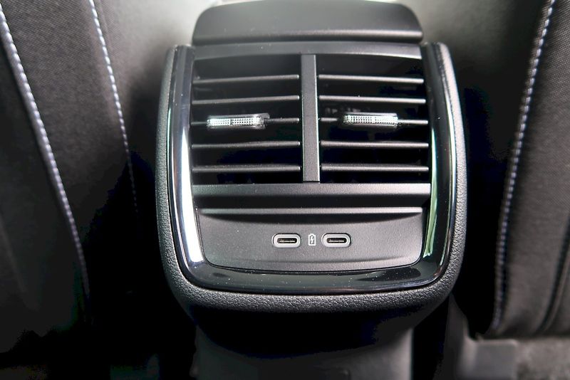 Škoda Scala (2025) Monte Carlo 1,5 /110 kW DSG - fotka 19 z 32