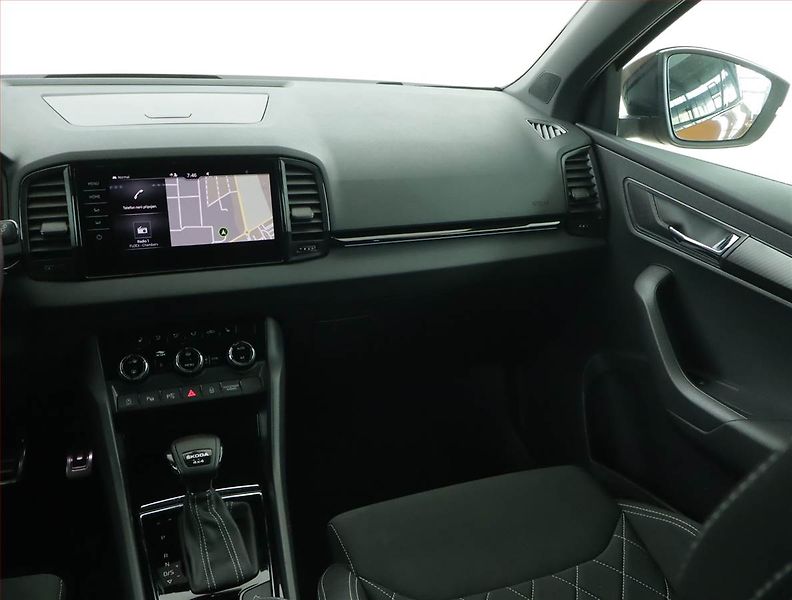 Škoda Karoq (2022) Sportline 2.0 TSI - fotka 8 z 16