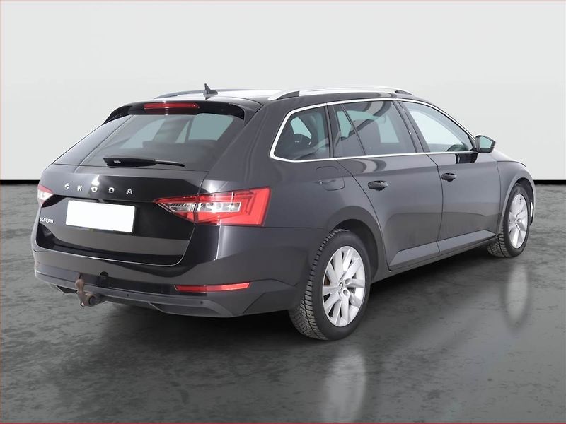Škoda Superb (2019) 1.5 TSI - fotka 5 z 19