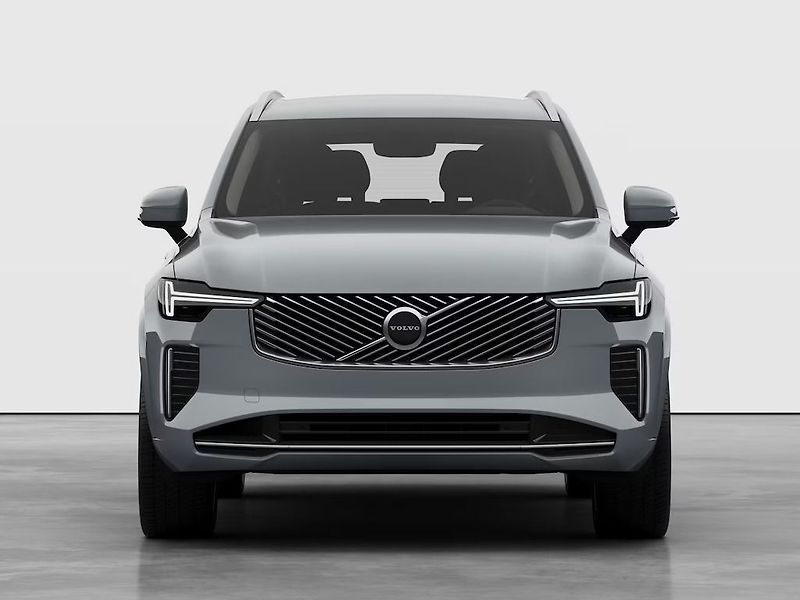 Volvo XC90 CORE T8 RECHARGE AWD 335kW 4x4 - fotka 4 z 13