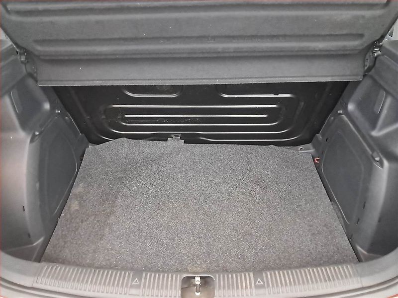 Škoda Fabia (2009) 1.2, nová STK, oblíbený vůz - fotka 13 z 14
