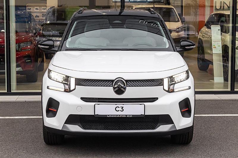 Citroën C3 (2026) 1,2 MAX Turbo 100k + ZIMA - fotka 2 z 27
