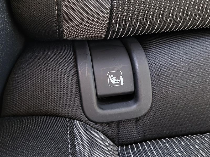 Škoda Octavia IV combi 2.0 TDi AMBITION *ČR - fotka 26 z 47