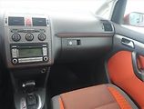 Volkswagen Touran (2007) Cross 2.0 TDI, Automat, 7 míst - náhled 8