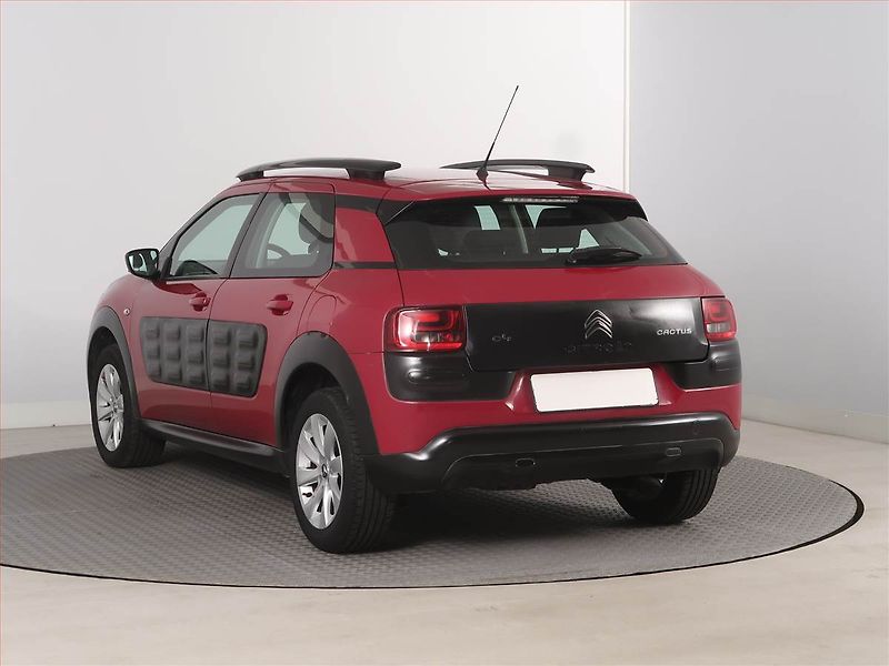 Citroën C4 Cactus (2016) 1.6 BlueHDi, Tempomat - fotka 4 z 14