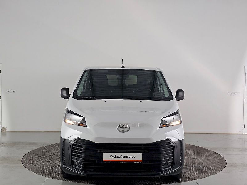 Toyota ProAce Verso (2024) 2.0D 140k L2 Combi 8 míst - fotka 4 z 27