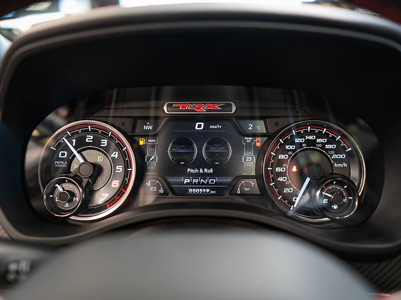 Dodge RAM (2022) 6.2 TRX Harman Kardon, Head Up - fotka 20 z 38