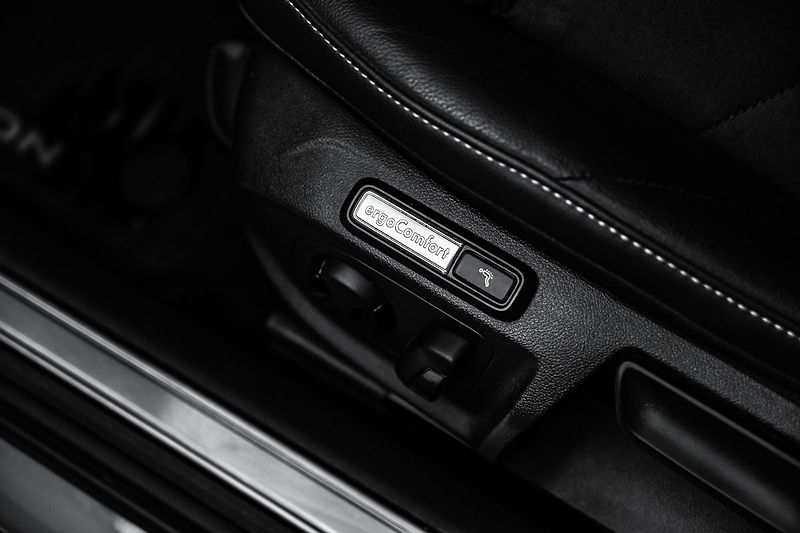 Volkswagen Arteon Shooting Brake 2.0TDI  DSG R-line SB Masáže L - fotka 20 z 23