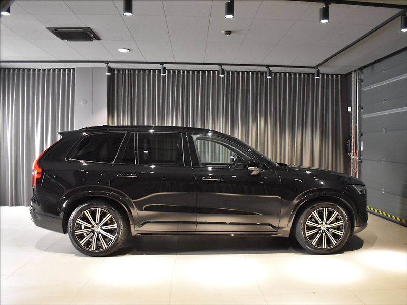 Volvo XC90 2,0 T8 AWD Ultra B&W,Vzduch, - fotka 3 z 35