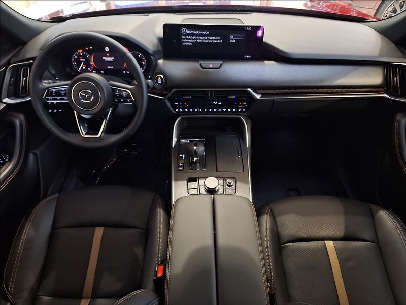 Mazda CX-80 (2026) 3.3 D 254k AWD AT8 HOMURA PLUS - fotka 8 z 18