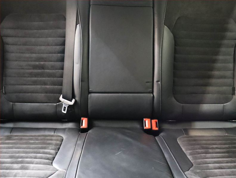 Volkswagen Passat (2012) 2.0 TDI, Serv.kniha, Xenony - fotka 10 z 20