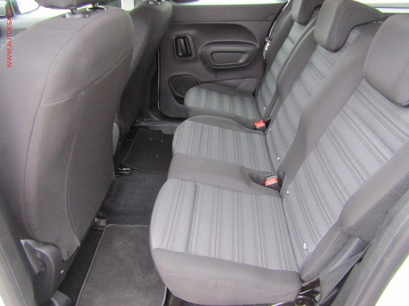 Opel Combo (2020) 1.5CDTi MAXi XL, Life, +kola - fotka 10 z 19