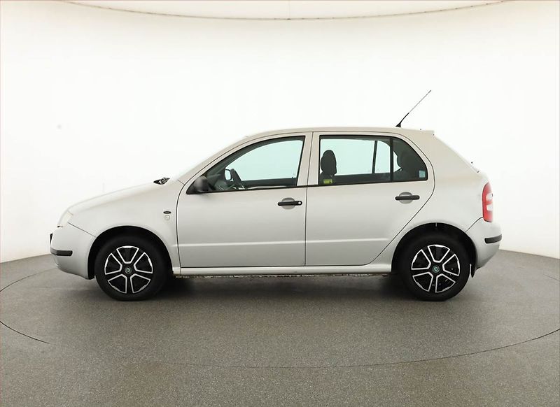 Škoda Fabia (2000) 1.4, po STK, Tažné, Klima - fotka 3 z 11