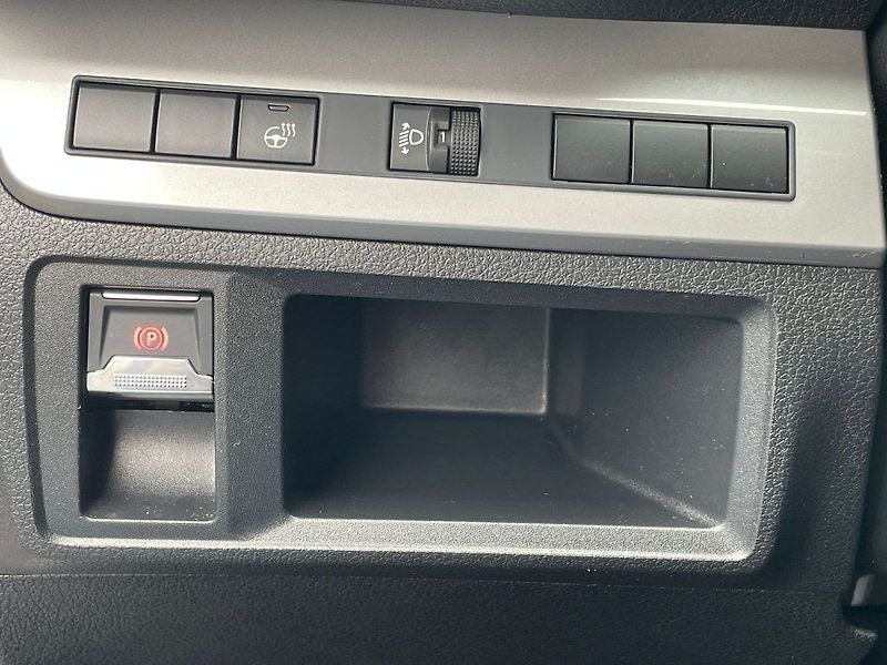 Toyota ProAce Verso 2.0L  177 - 8 AT AE Family 8S - fotka 26 z 29