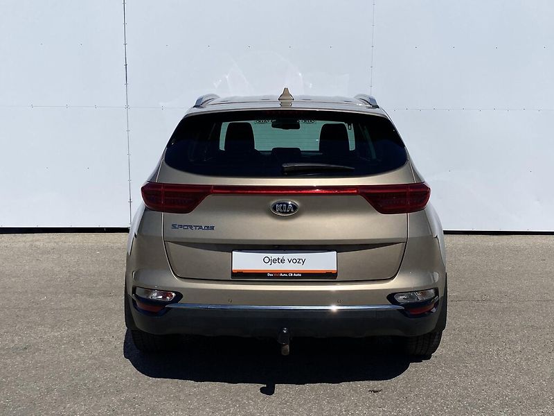 Kia Sportage 1,6 T-GDi 130 kW 4x4 DCT - fotka 6 z 26