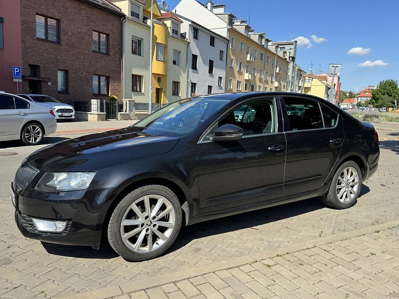 Škoda Octavia 1.4 TSi 110kW DSG sport.sedadl - fotka 2 z 24