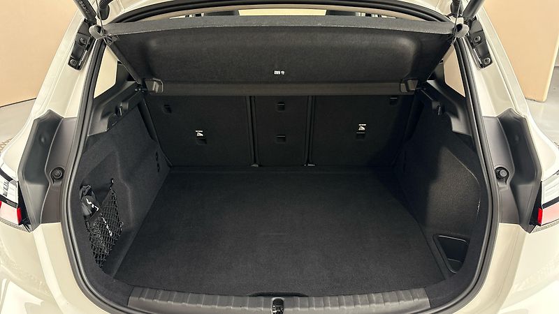 BMW Řada 2 1.5 218i - fotka 17 z 30