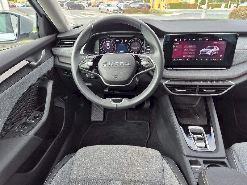 Škoda Octavia (2025) Top Selection 1.5TSi M-HEV 110 - fotka 23 z 31