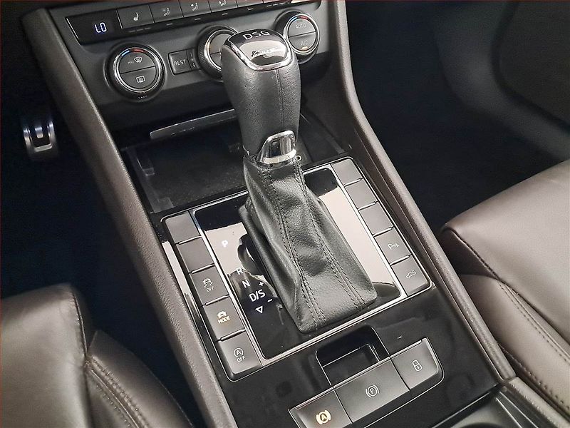 Škoda Superb (2016) Laurin&Klement 2.0 TDI - fotka 13 z 30