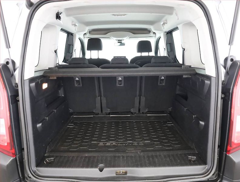 Citroën Berlingo (2019) Feel 1.2 PureTech, 5Míst, ČR - fotka 15 z 16