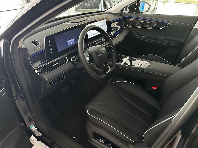 Omoda 5 1,6 TGDI DCT PREMIUM - fotka 27 z 28