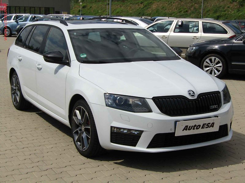 Škoda Octavia (2014) 2.0TDi, Bixen, navi - fotografie inzerátu